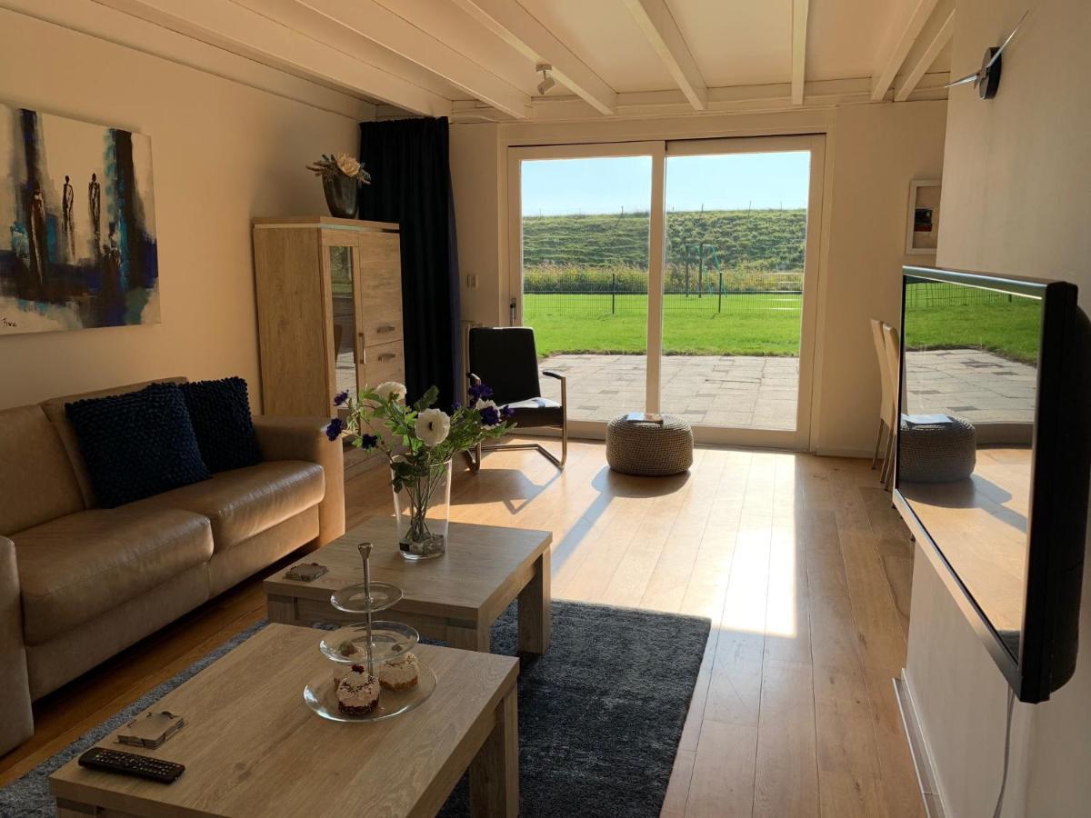 Vakantiewoning Aan Het Veerse Meer Wolphaartsdijk Exterior photo